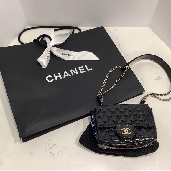 100 % Authentic  ✅ CHANEL Rare Black bag - Picture 1 of 9